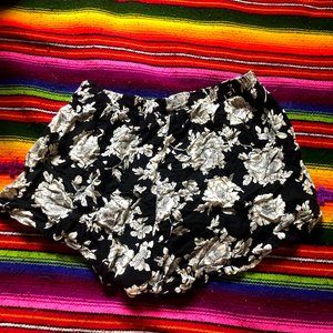 Brandy Melville Floral shorts